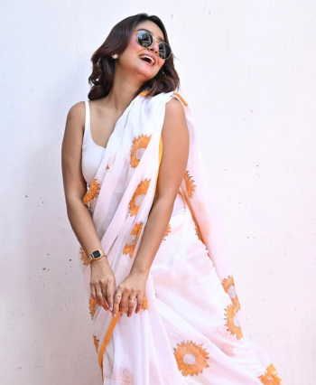 Mulcotton Sunflower with Tassels Saree